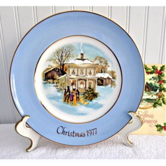 Christmas Plate Christmas 1977 Wedgwood Carollers In The Snow Blue Border Avon - Picture 8 of 8